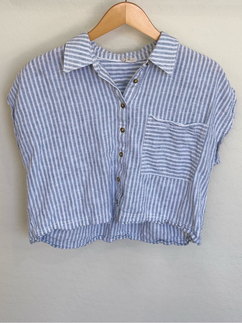 Pilcro Anthropologie Blue Striped Cropped Short Sleeve Button Down Shirt Large